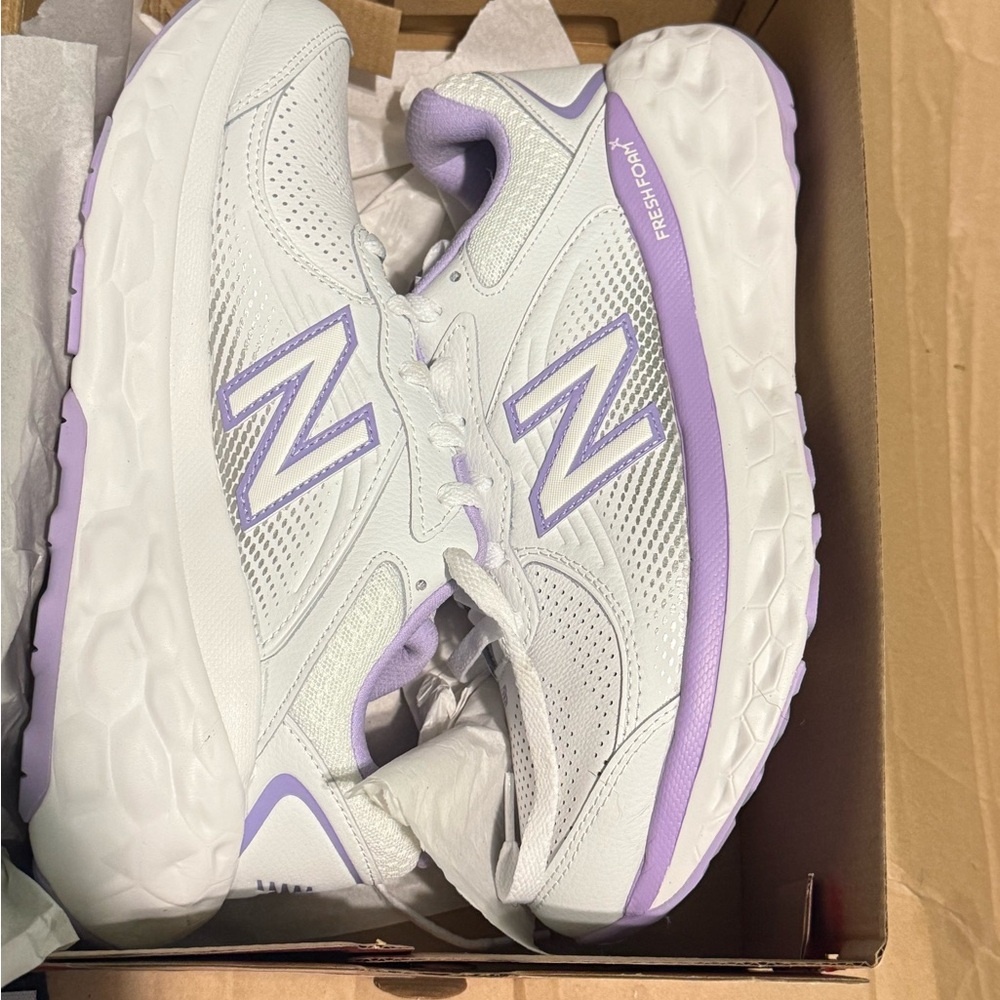 New Balance Women's White and Lavender Sneakers